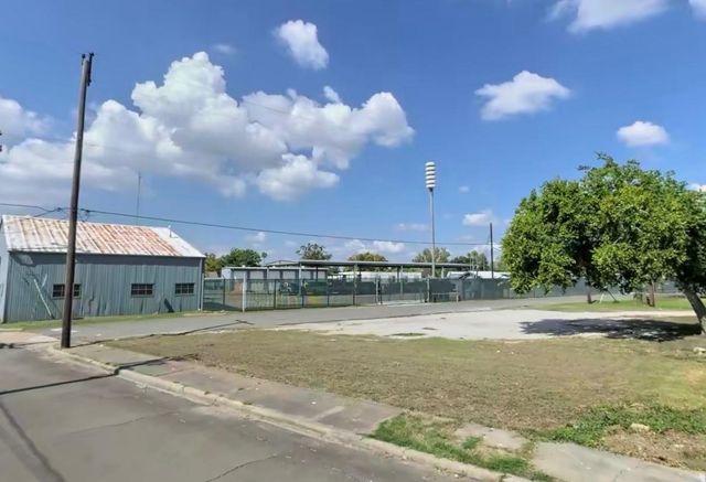0 W Nazro, Baytown, TX, 77520