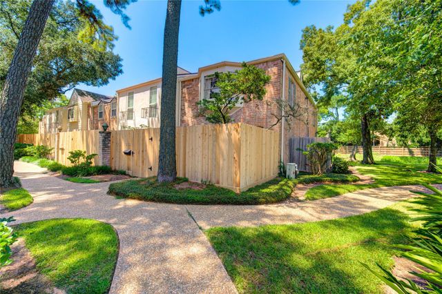 939 Wax Myrtle, Houston, TX, 77079