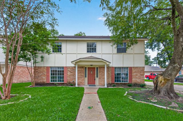  5703 Green Timbers Dr, Humble, TX 77346