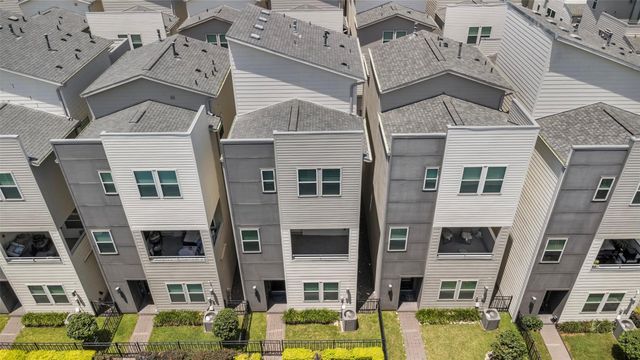 2737 Clinton, Houston, TX, 77020