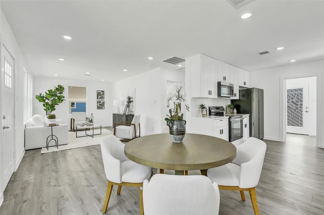 110 Harris, Houston, TX, 77009