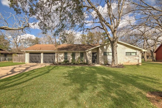 416 Southern Oaks, Lake Jackson, TX, 77566