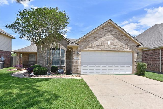  3226 Stratford Pointe Dr, Sugar Land, TX 77498