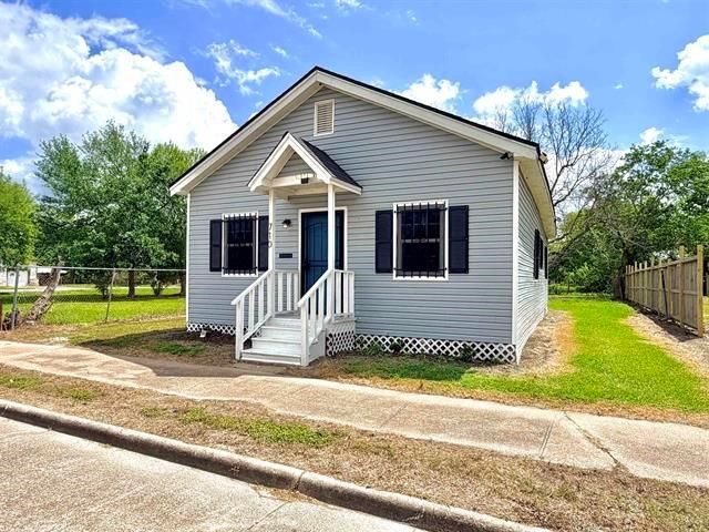 710 14th, Port Arthur, TX, 77640