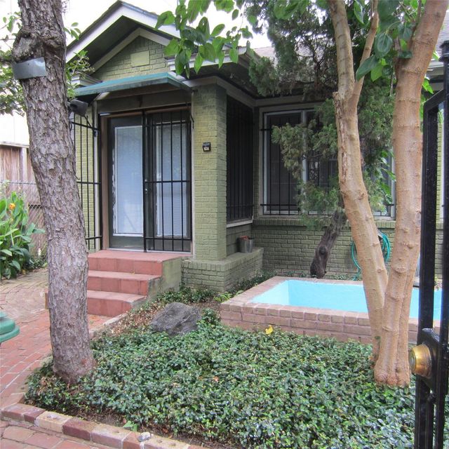 512 Polk, Houston, TX, 77019