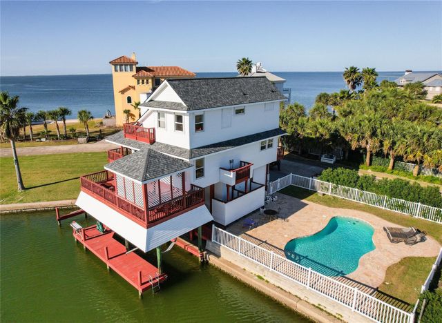 16619 Bayfront, Jamaica Beach, TX, 77554