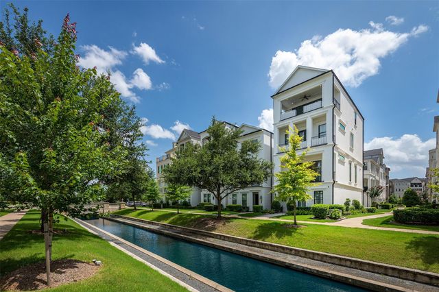  814 Dunleigh Meadows Ln, Houston, TX 77055