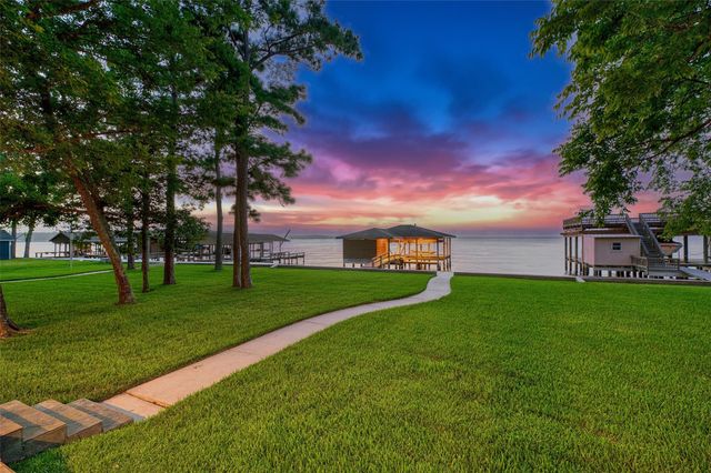  371 N Forest Cove Loop, Coldspring, TX 77331