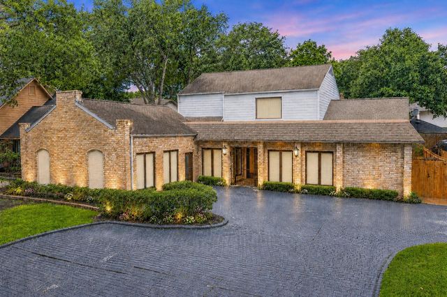  3007 Bainbridge Ct, Sugar Land, TX 77478
