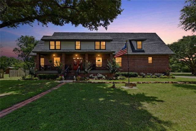  14323 Buffalo St, Needville, TX 77461