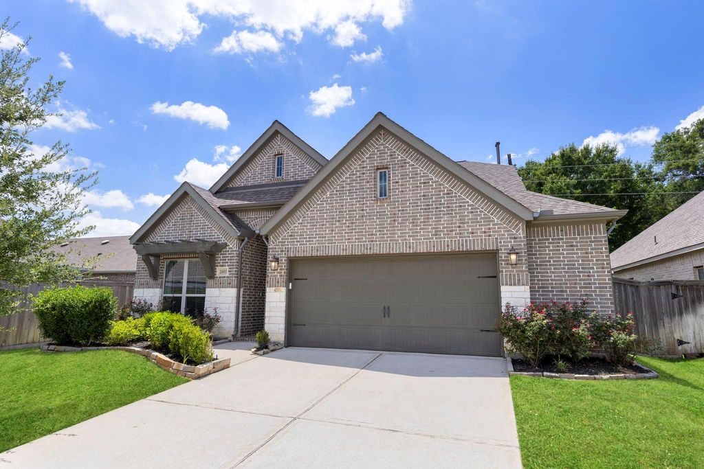 24511 Songlark Bend Dr, Tomball, TX 77375 cover photo. Doors Open Tour advertisement.
