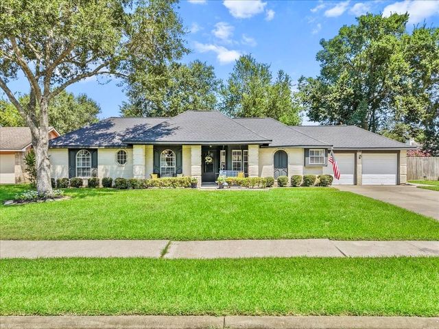 904 Sandringham, Friendswood, TX, 77546