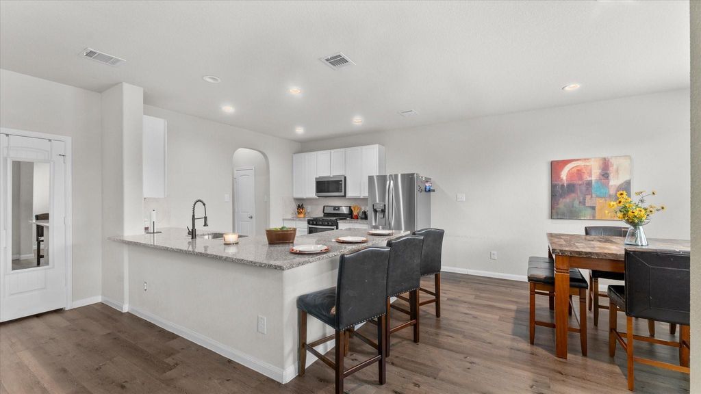 3327 Tavo Ridge Dr, Conroe, TX 77301 cover photo. Doors Open Tour advertisement.