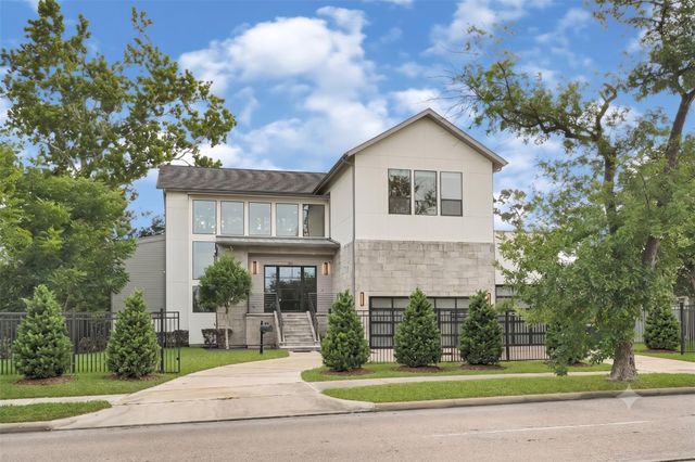 922 T C Jester, Houston, TX, 77008