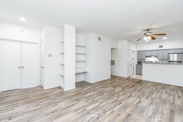 2626 Holly Hall, Houston, TX, 77054