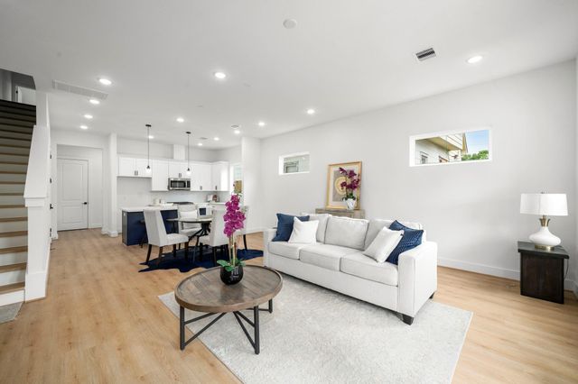 5516 Hardy, Houston, TX, 77009