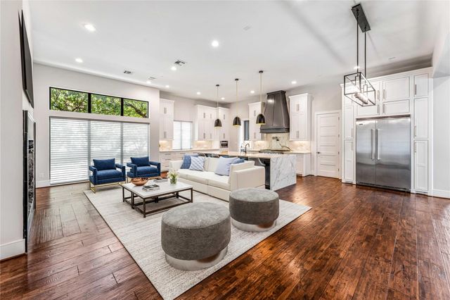  3202 Glen Haven Blvd, Houston, TX 77025