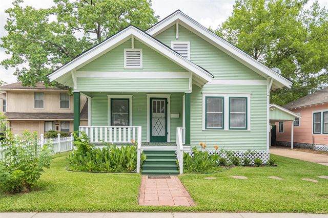 745 18th, Houston, TX, 77008
