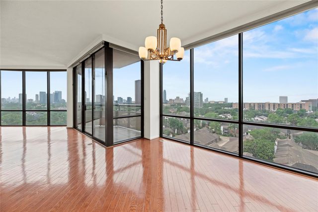  1111 Bering Dr #1001, Houston, TX 77057
