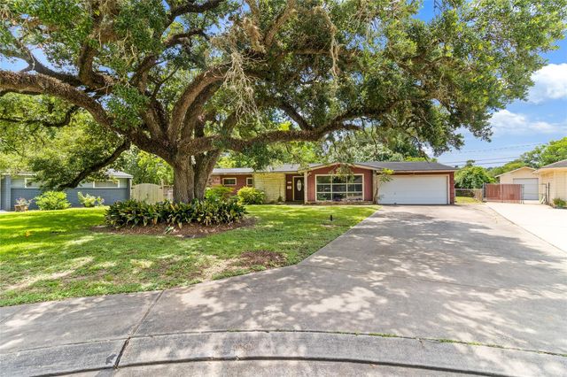 206 Jonquil, Lake Jackson, TX, 77566