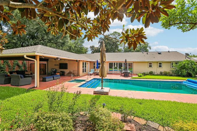  1429 Waseca St, Houston, TX 77055