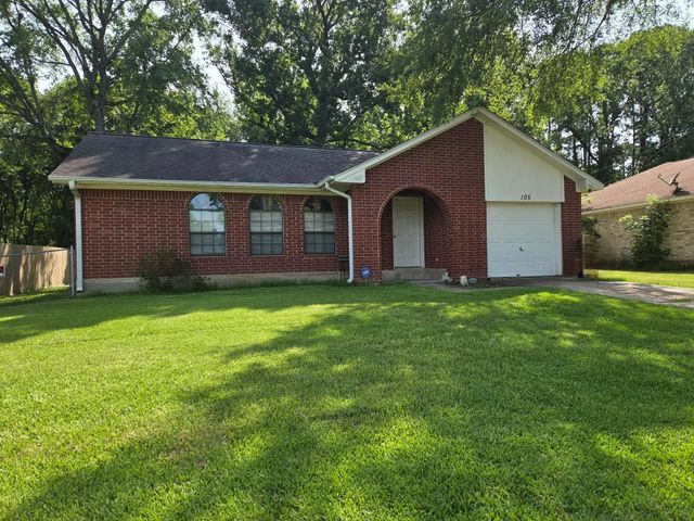  105 Laurie Ln, Willis, TX 77378
