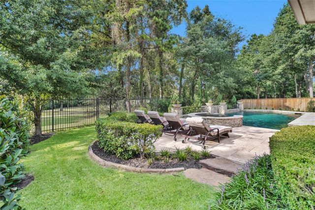  110 Sunridge Ct, Montgomery, TX 77316