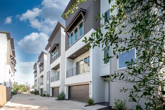 3215 Ennis, Houston, TX, 77004