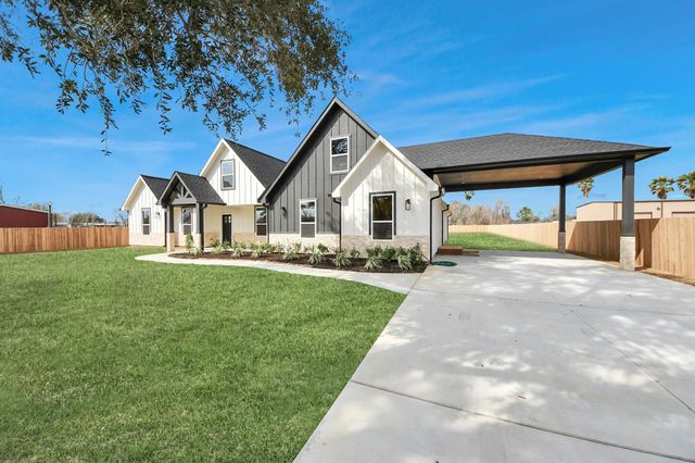  5811 County Road 675B, Rosharon, TX 77583
