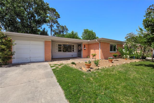  515 Azaleadell Dr, Houston, TX 77018
