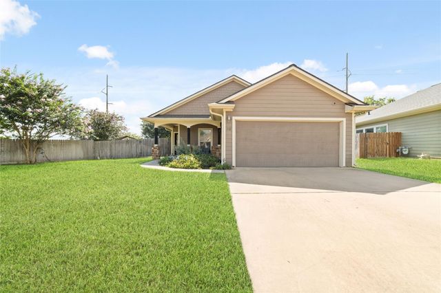 310 Regal, Bellville, TX, 77418