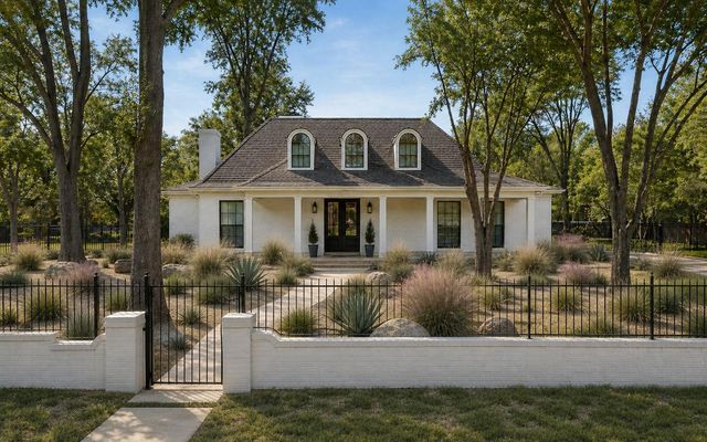  15823 Oleta Ln, Sugar Land, TX 77498