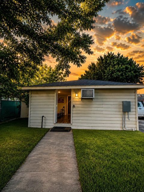 8041 Howard, Houston, TX, 77017