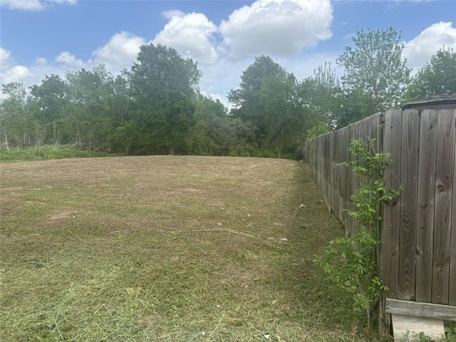 0 Illinois, Fresno, TX, 77545