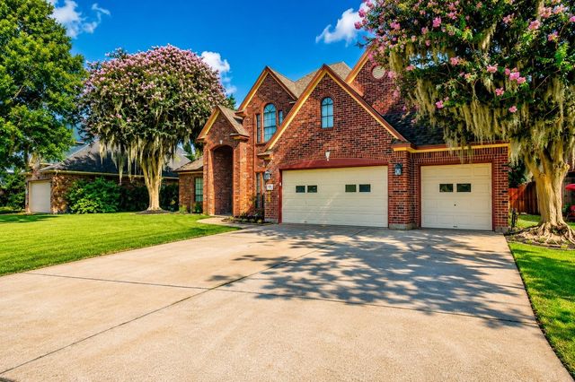 105 Thyme, Lake Jackson, TX, 77566