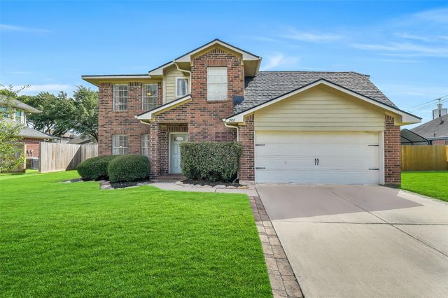  2903 Queen Victoria St, Pearland, TX 77581