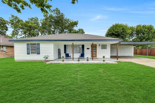  822 Dutch St, Deer Park, TX 77536