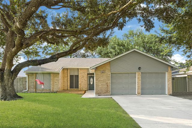  842 Walbrook Dr, Houston, TX 77062