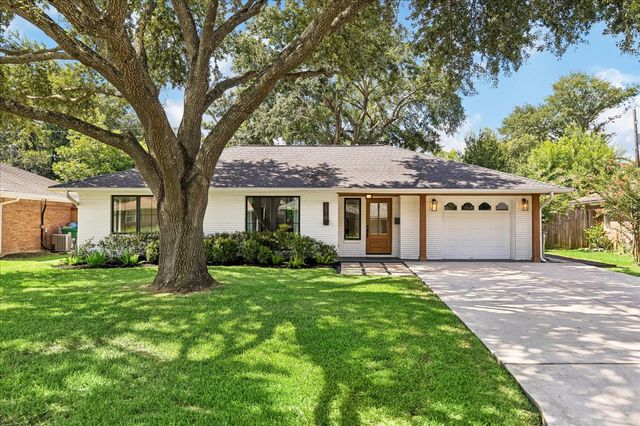  2319 Cheshire Ln, Houston, TX 77018