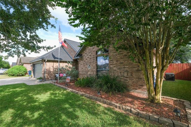 104 Hummingbird, Richwood, TX, 77566