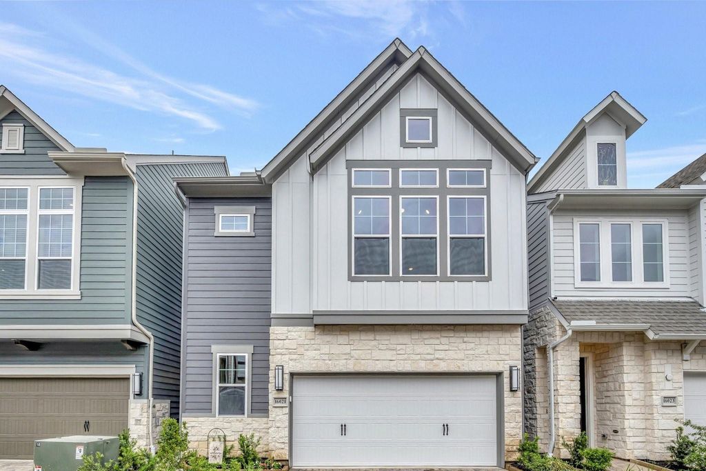16021 Hayes Park Dr, Houston, TX 77079 cover photo. Doors Open Tour advertisement.