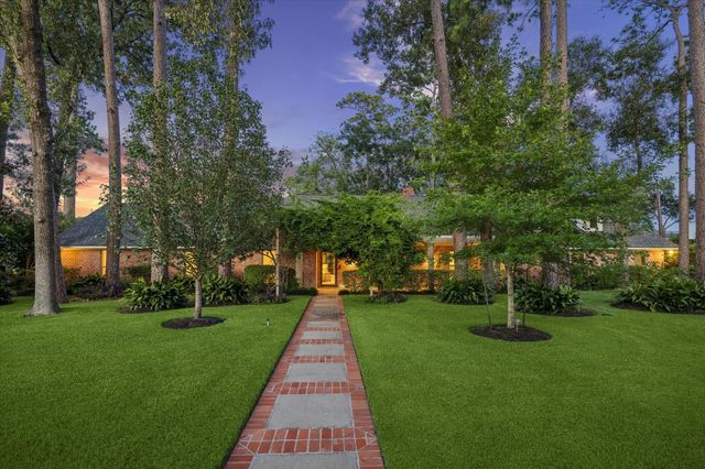  802 Flint River Dr, Houston, TX 77024