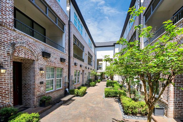  6072 Kansas St, Houston, TX 77007