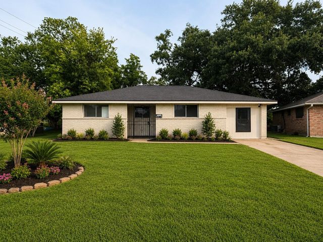 14531 Essendine, Houston, TX, 77045