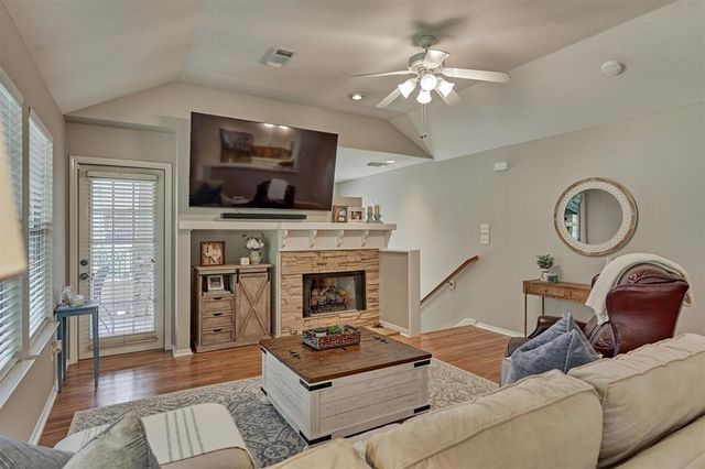 87 Woodlily, The Woodlands, TX, 77382