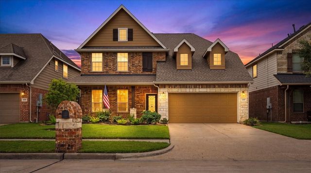  4910 E Meadow Dr, Deer Park, TX 77536