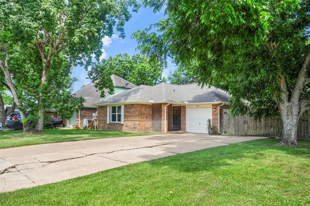 5521 Pecos, Dickinson, TX, 77539