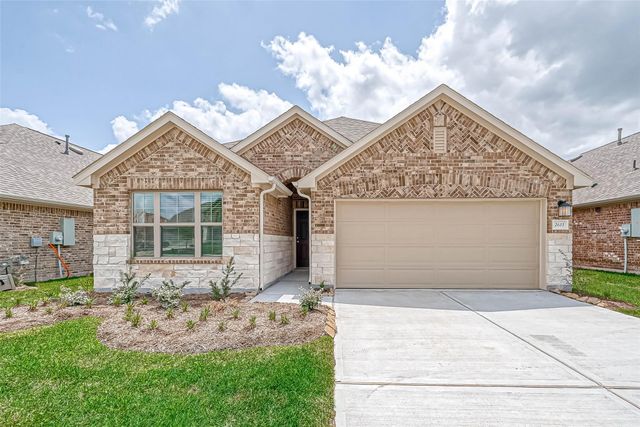 2611 Westward Hill Dr, Fresno, TX 77545