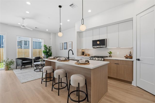  4610 Gunter St, Houston, TX 77020