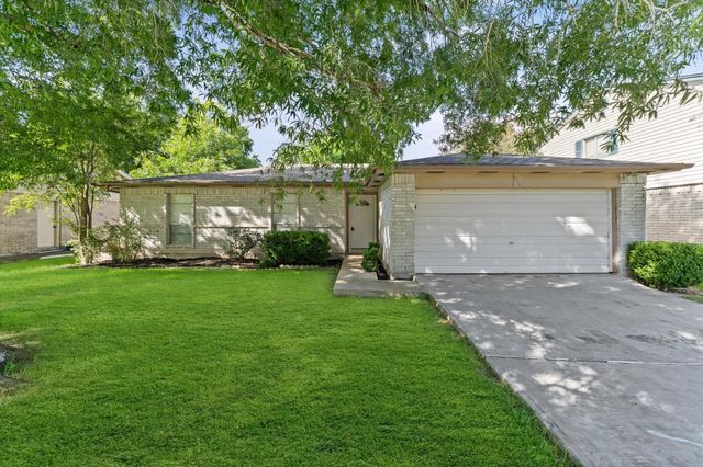  6210 Vinewood Ln, League City, TX 77573